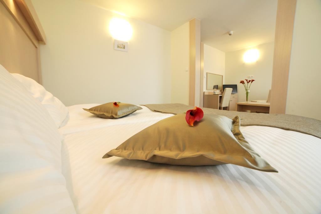 Hotel Cieplice Medi & Spa Jelenia Góra Szoba fotó
