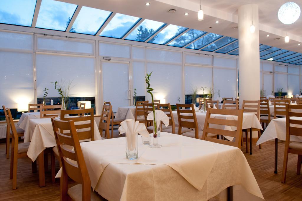 Hotel Cieplice Medi & Spa Jelenia Góra Kültér fotó