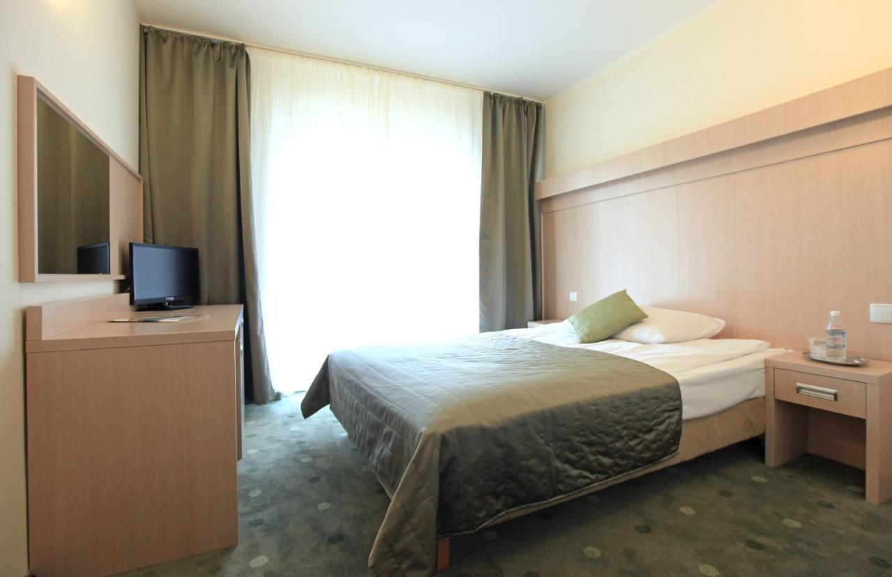 Hotel Cieplice Medi & Spa Jelenia Góra Kültér fotó