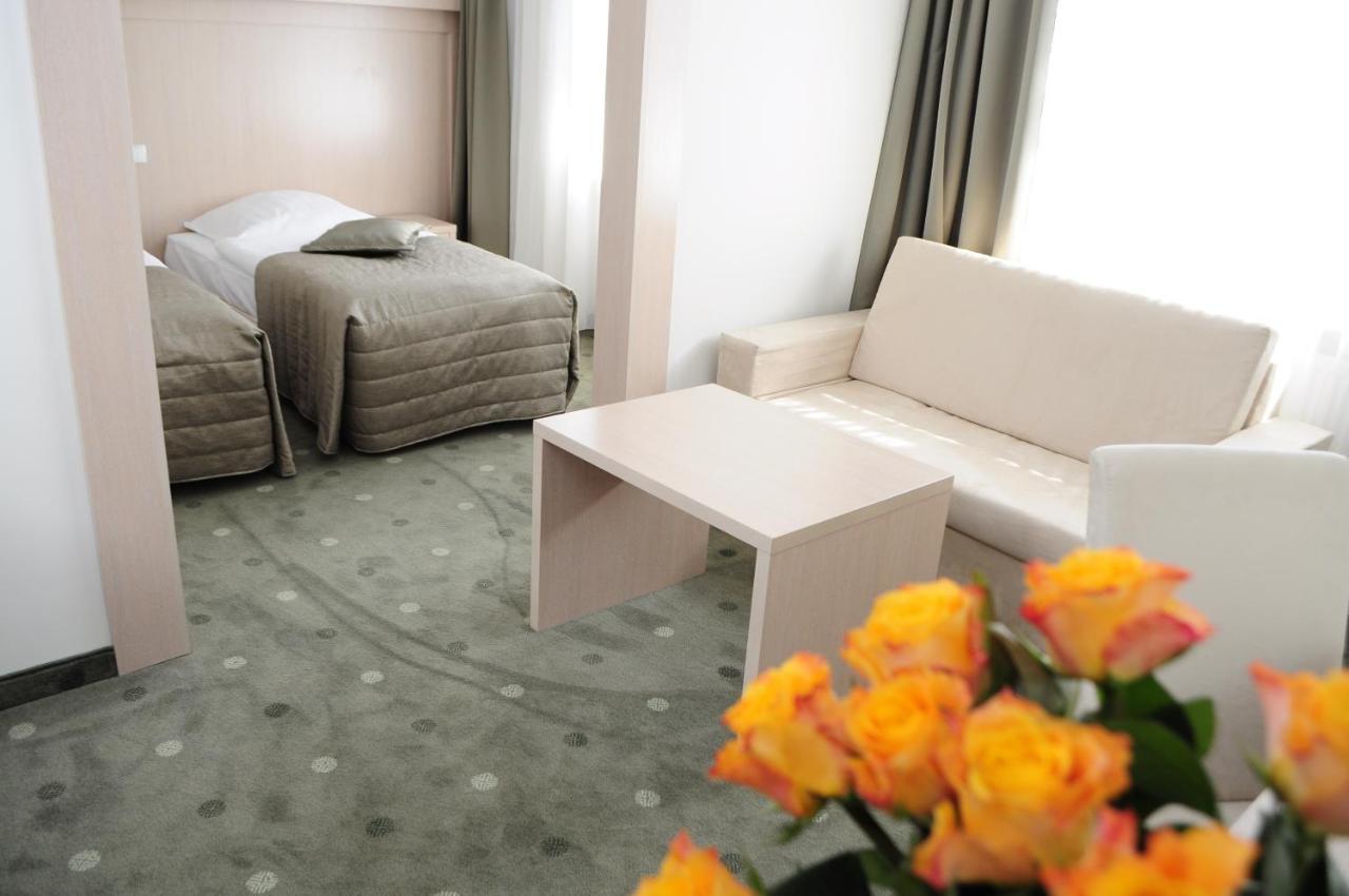 Hotel Cieplice Medi & Spa Jelenia Góra Kültér fotó